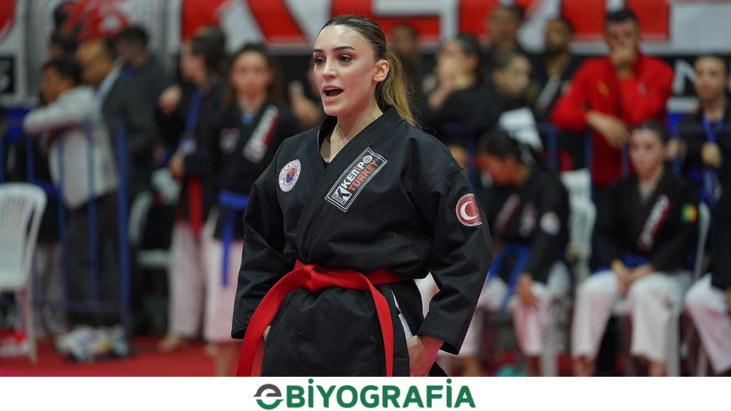 Ayşenur Gürbüz kimdir?