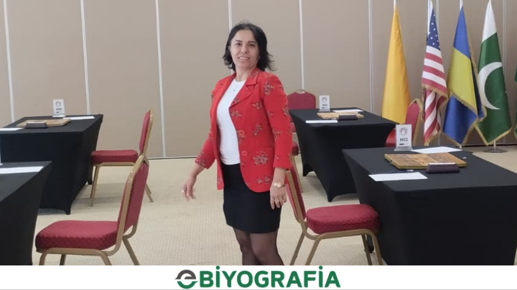 Zeynep Enzin Kimdir?